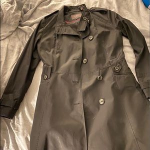 Cole Haan women’s rain jacket. Small.